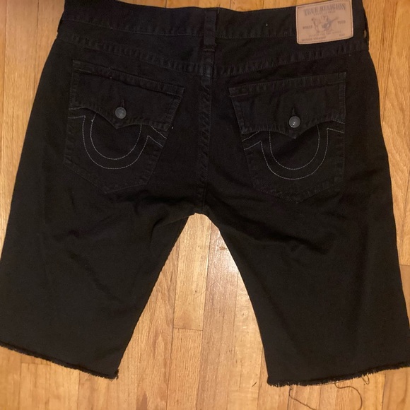 Black True Religion Jean Shorts - Picture 2 of 3